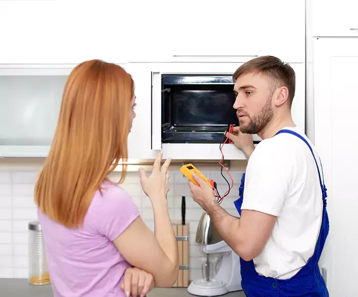 Skilled Microwave Service: Your Certified Microwave Purchase and Installation in Lynn, MA
