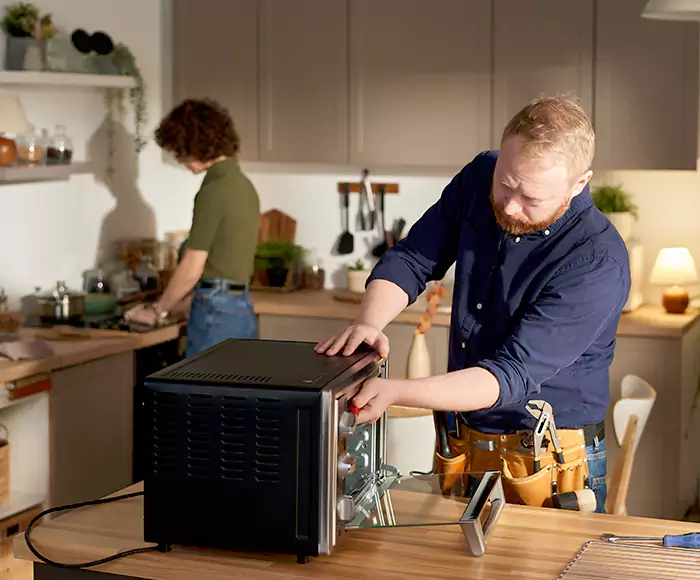 Top-Rated Oven Specialists: Your Certified Oven Repair Technician Crew in Lynn, MA