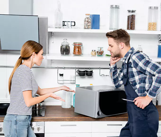 Why Lynn Homeowners Trust Appliance Repair Lynn for Every Microwave Fix?